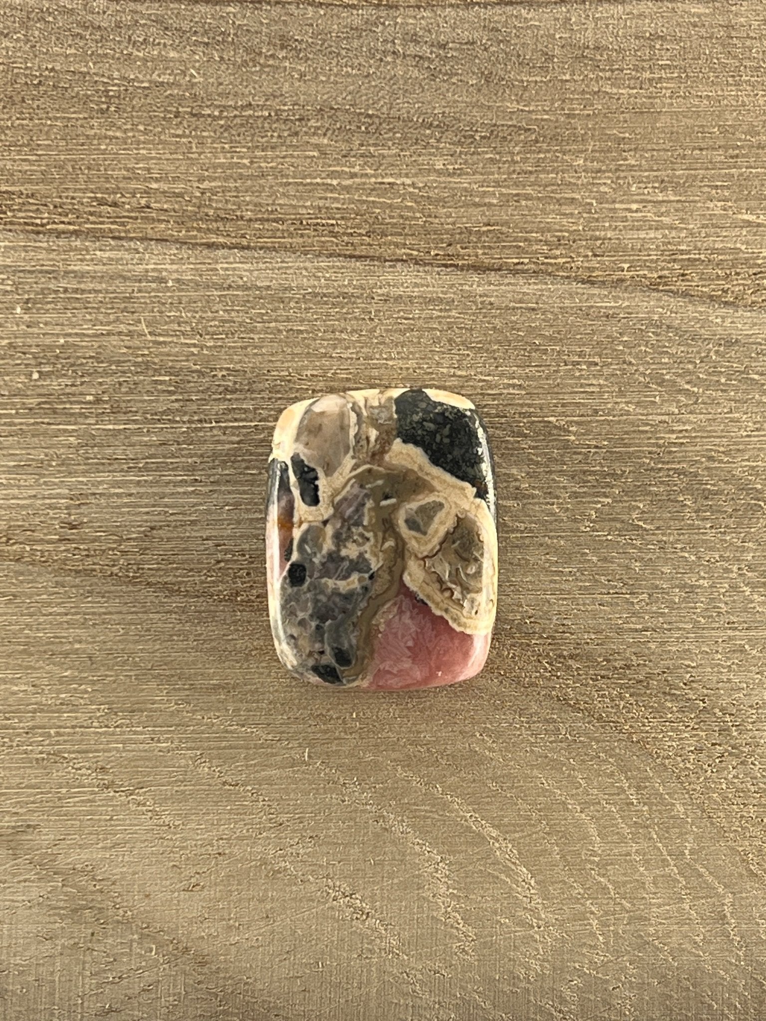 Rhodochrosite n°3 (2,1cm x 1,7cm) - Solyluna Macramé