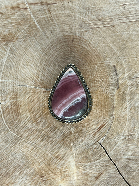Rhodochrosite sertie doré n°D2 (2,4cm x 1,7cm) - Solyluna Macramé