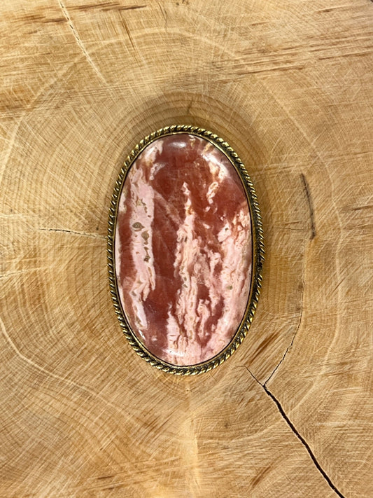 Rhodochrosite sertie doré n°D2 (3,8cm x 2,4cm) - Solyluna Macramé