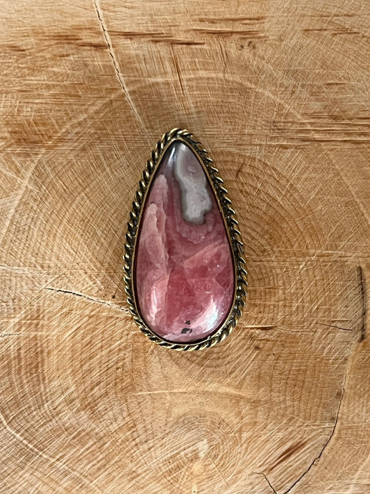 Rhodochrosite sertie doré n°D4 (2,9cm x 1,6cm) - Solyluna Macramé