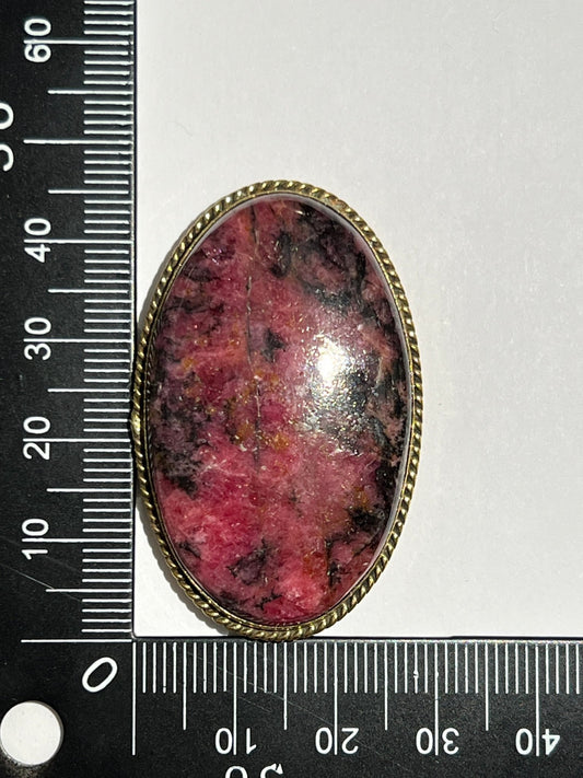 Rhodonite sertie doré n°D5 (4,5cm x 2,8cm) - Solyluna Macramé