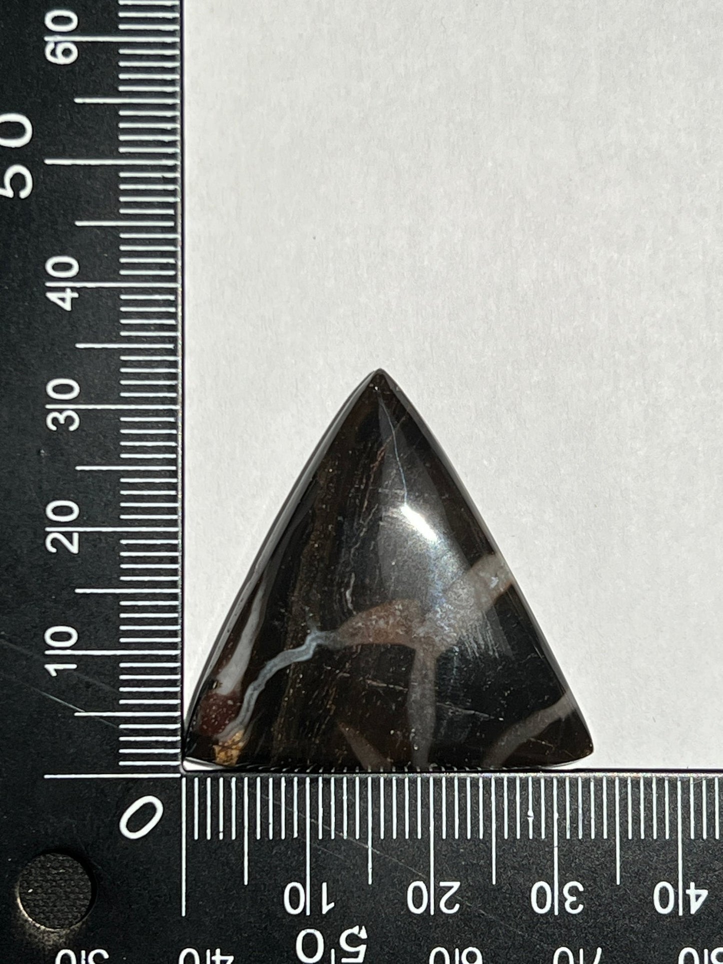 Septaria Noire n°5 (3,4cm x 3,3cm) - Solyluna Macramé