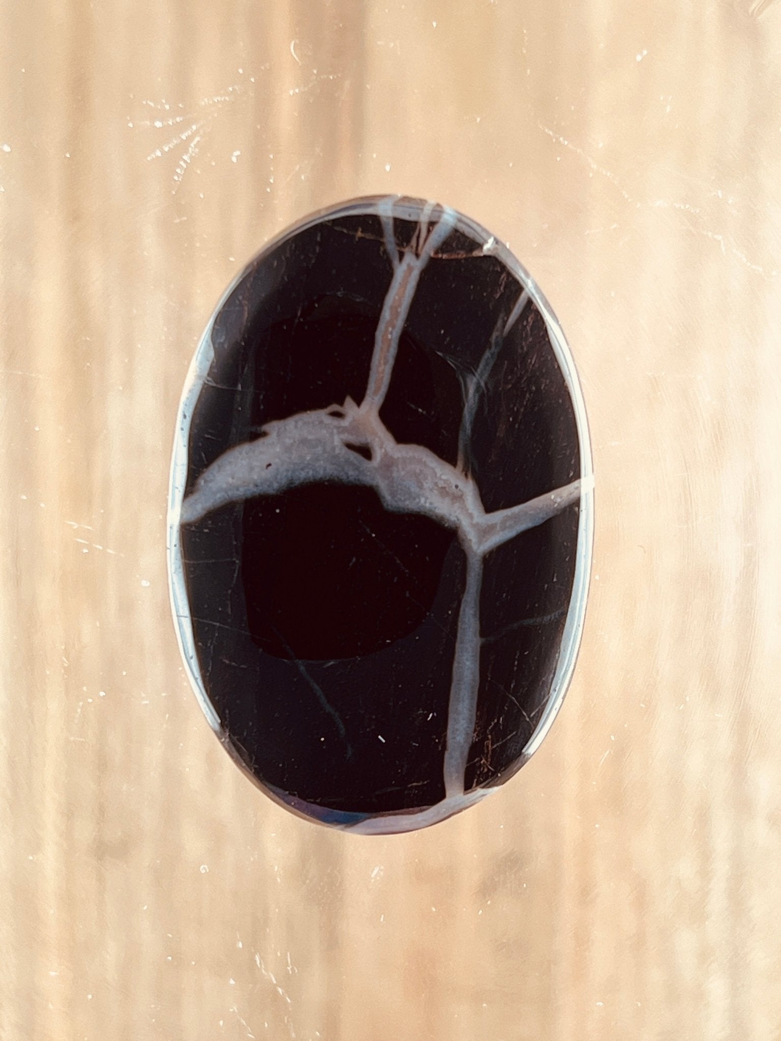 Septaria Noire n°1 (4,2cm x 2,2cm) - Solyluna Macramé