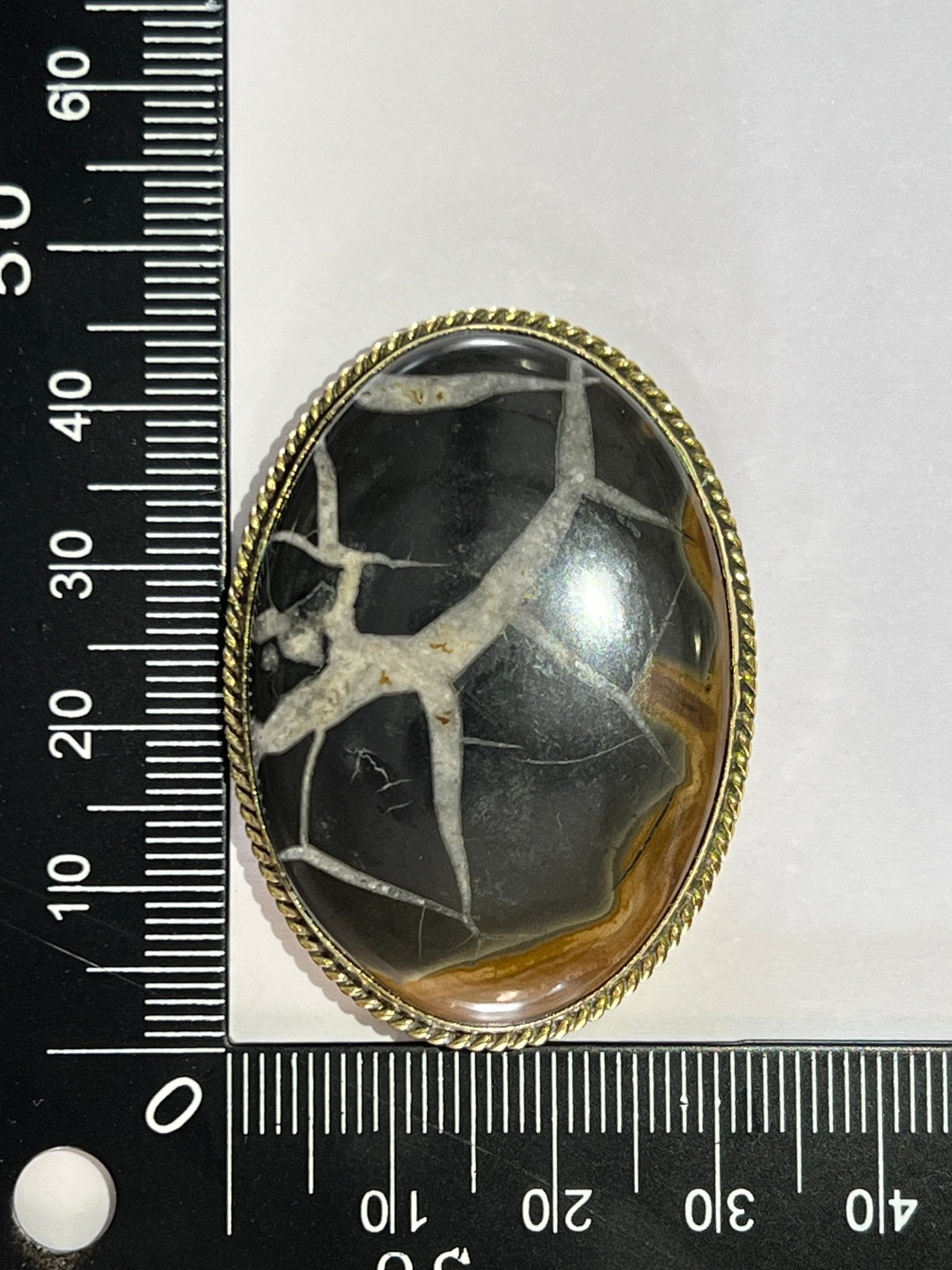 Septaria Noire sertie doré n°D5 (4,5cm x 3,3cm) - Solyluna Macramé