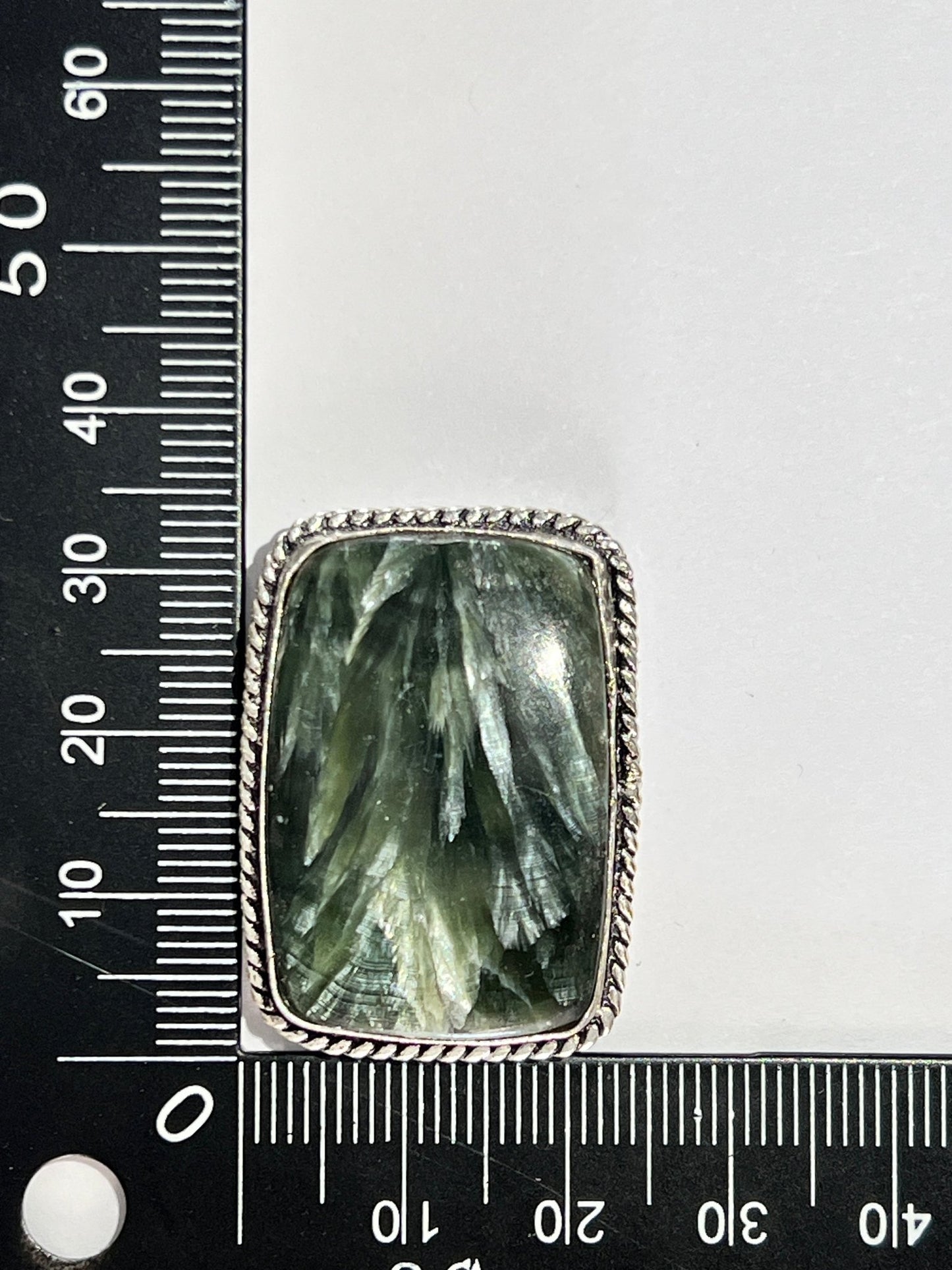 Séraphinite sertie argenté n°A3 (3,3cm x 2,4cm) - Solyluna Macramé