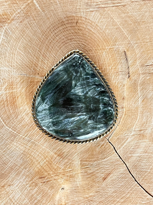 Séraphinite sertie doré n°D2 (3,4cm x 3,1cm) - Solyluna Macramé