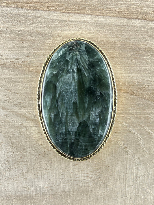 Séraphinite sertie doré n°D3 (4,8cm x 3,2cm) - Solyluna Macramé