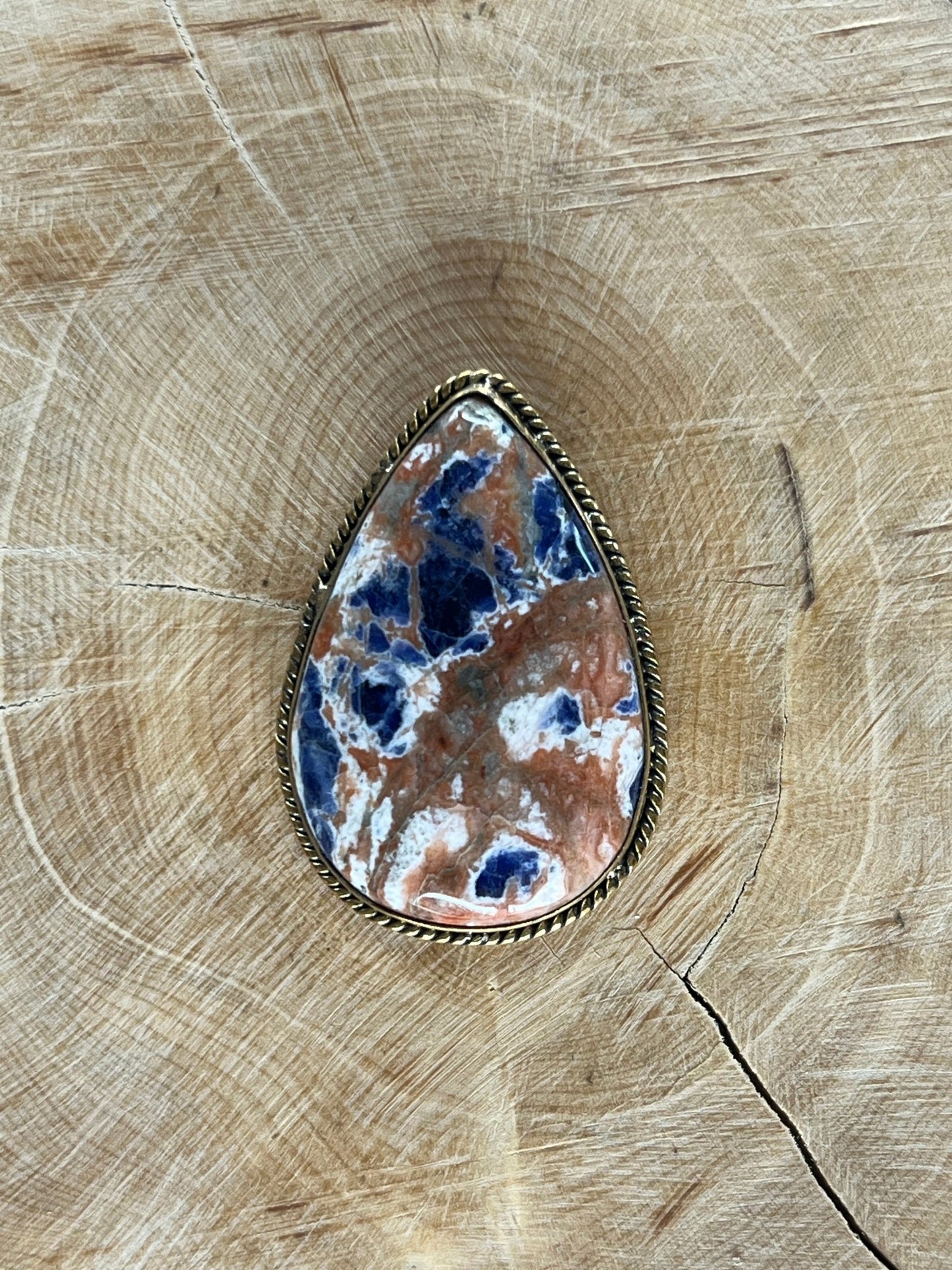 Sodalite sertie doré n°D3 (3,5cm x 2,2cm) - Solyluna Macramé