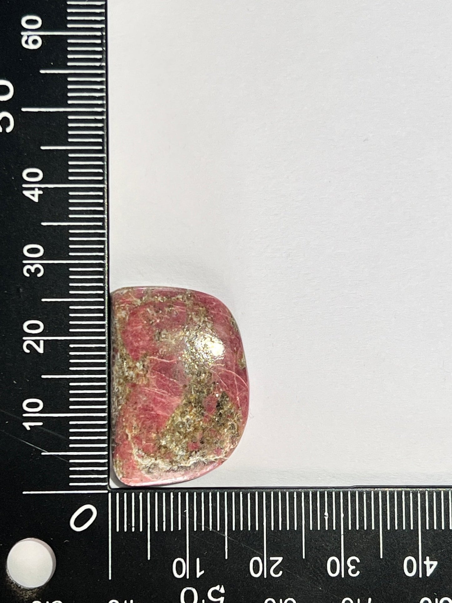 Thulite n°4 (2,6cm x 1,9cm) - Solyluna Macramé