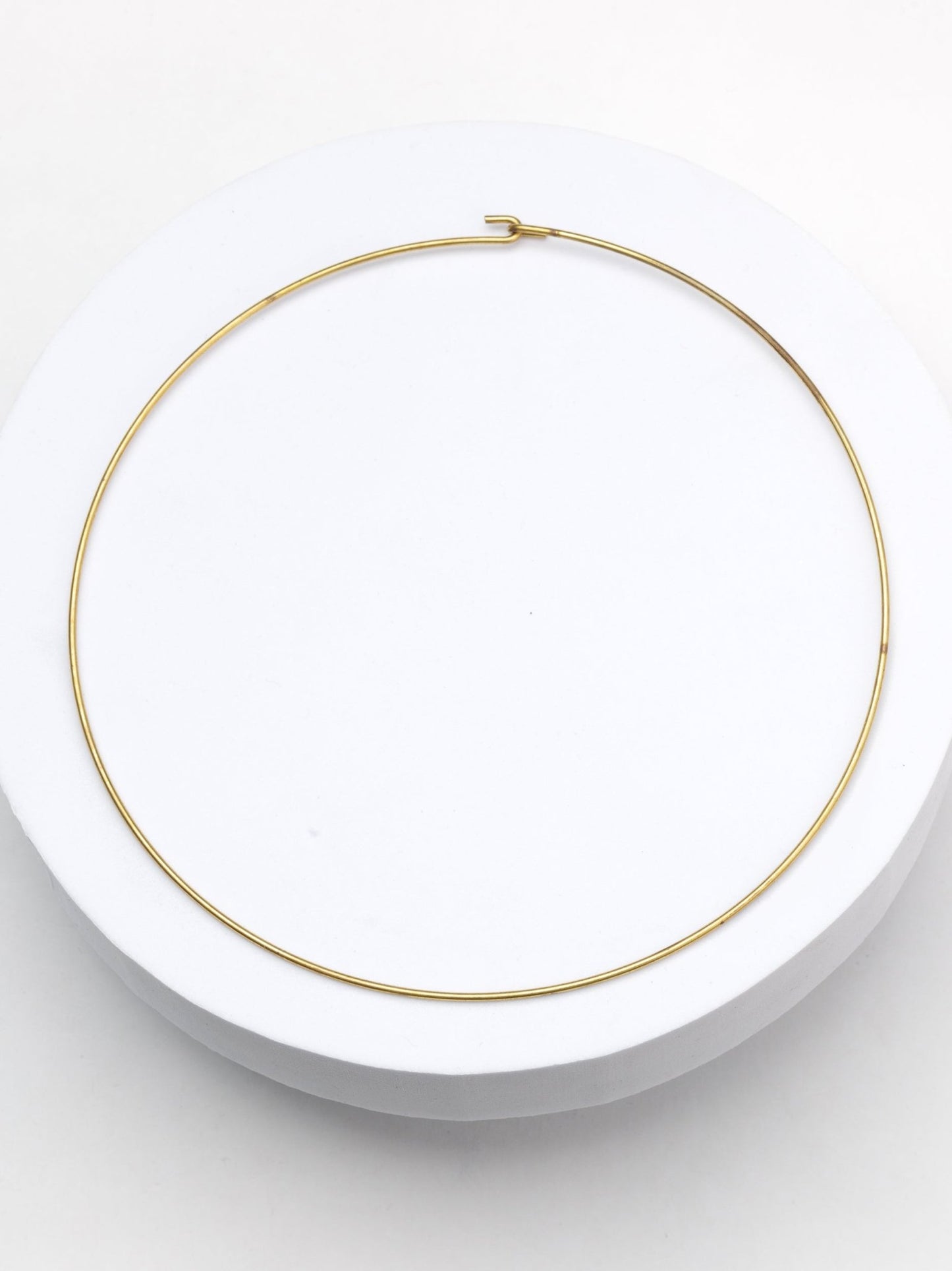 Torque fin en laiton - Solyluna Macramé