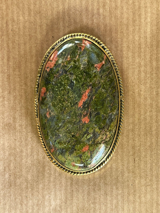 Unakite sertie doré n°D1 (5,2cm x 3,3cm) - Solyluna Macramé